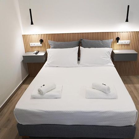 Platon Stylish Apartment أثينا المظهر الخارجي الصورة